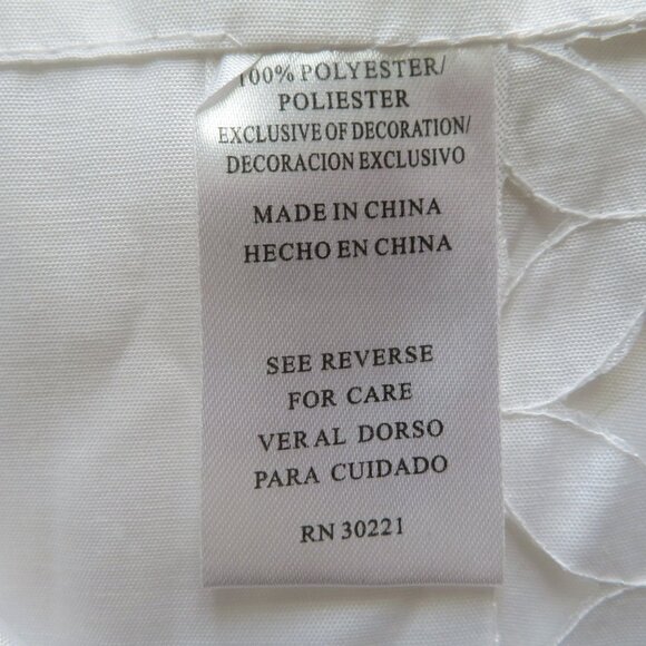 Pair of 2 Curtain Panels White Lattice Edge 29" w x 24" L New Open Package - Picture 7 of 7